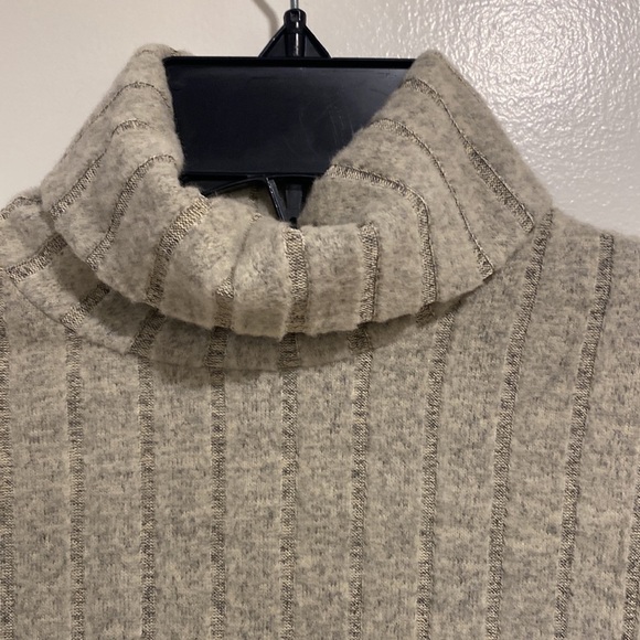 Shein tunic turtleneck - Picture 2 of 5